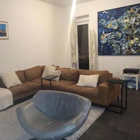 Waterfront Penthouse Daire *